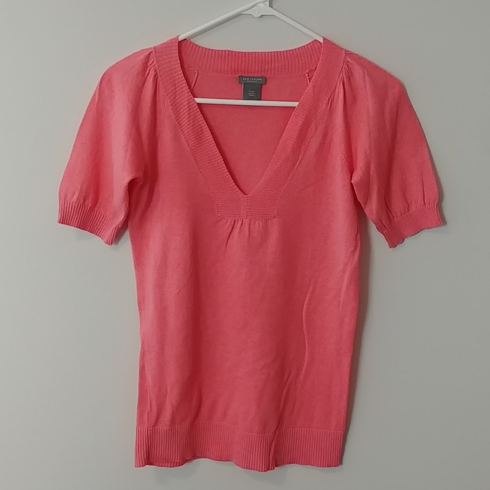Ann Taylor Petite Coral Short Sleeve Sweater